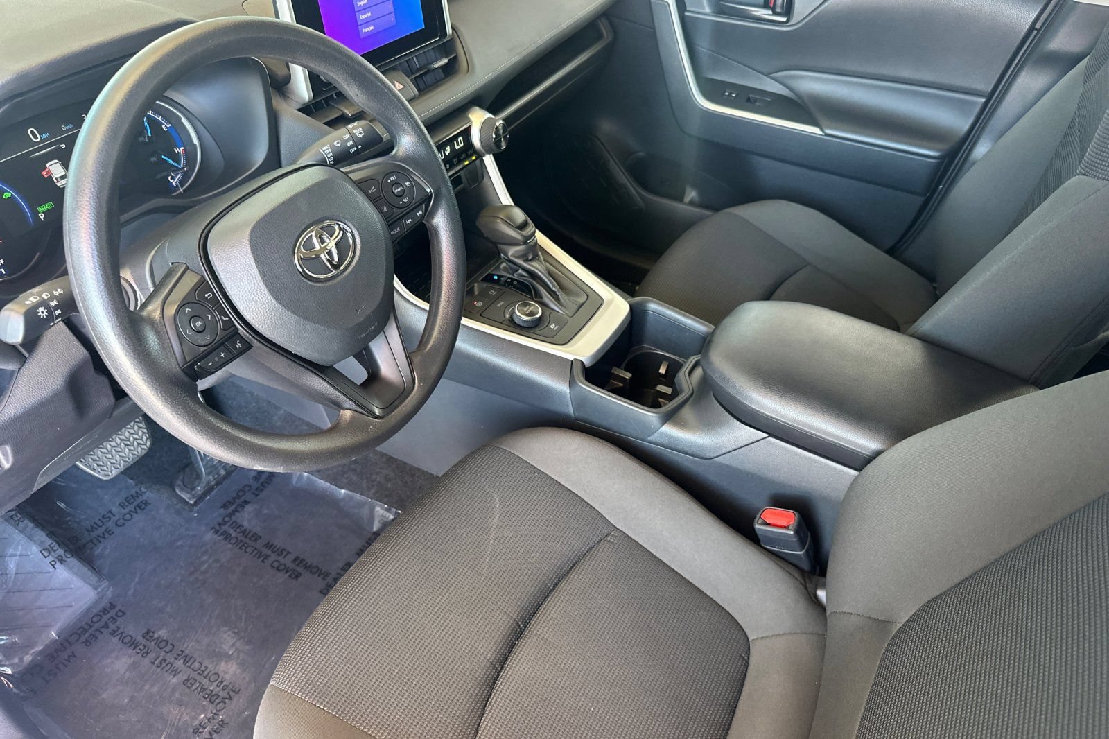 Used 2024 Toyota RAV4 LE AWD/4WD image 11