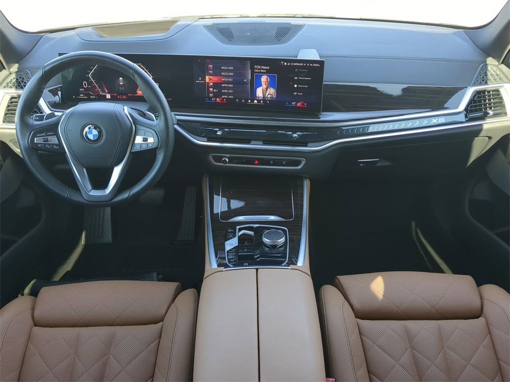 Used 2026 BMW X5 xDrive40i image 16