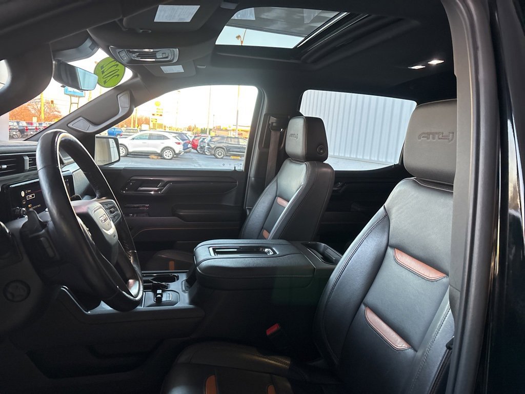 Used 2022 GMC Sierra 1500 AT4 w/ AT4 Premium Package image 9