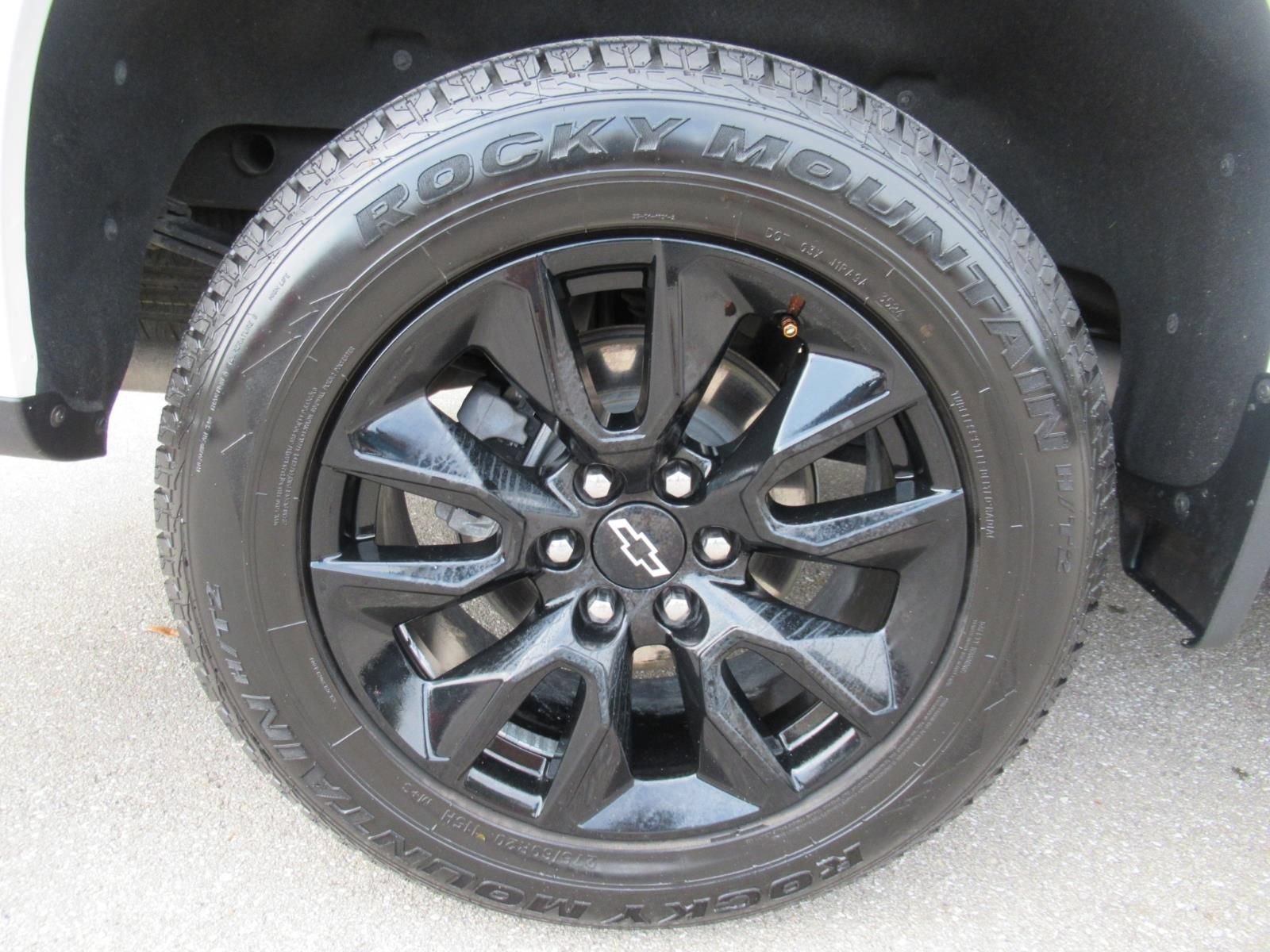 Used 2021 Chevrolet Silverado 1500 Custom RWD image 8