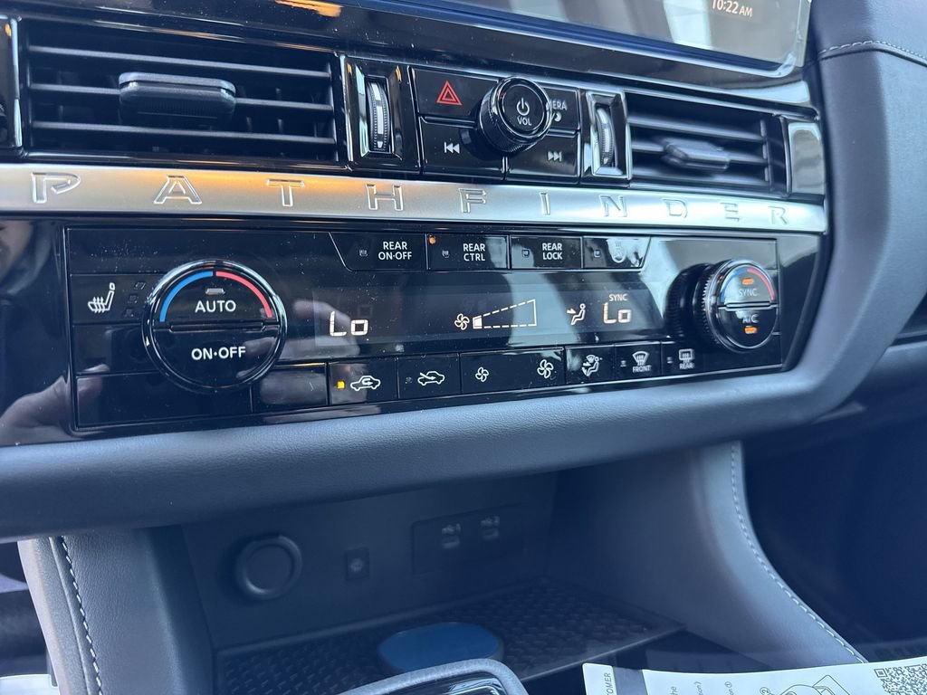 New 2026 Nissan Pathfinder SL image 19