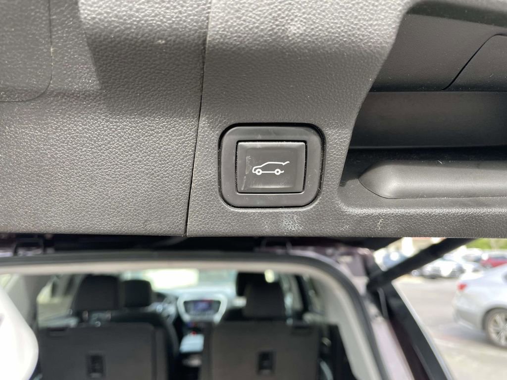 Used 2021 GMC Acadia SLE w/ Driver Convenience Package image 50