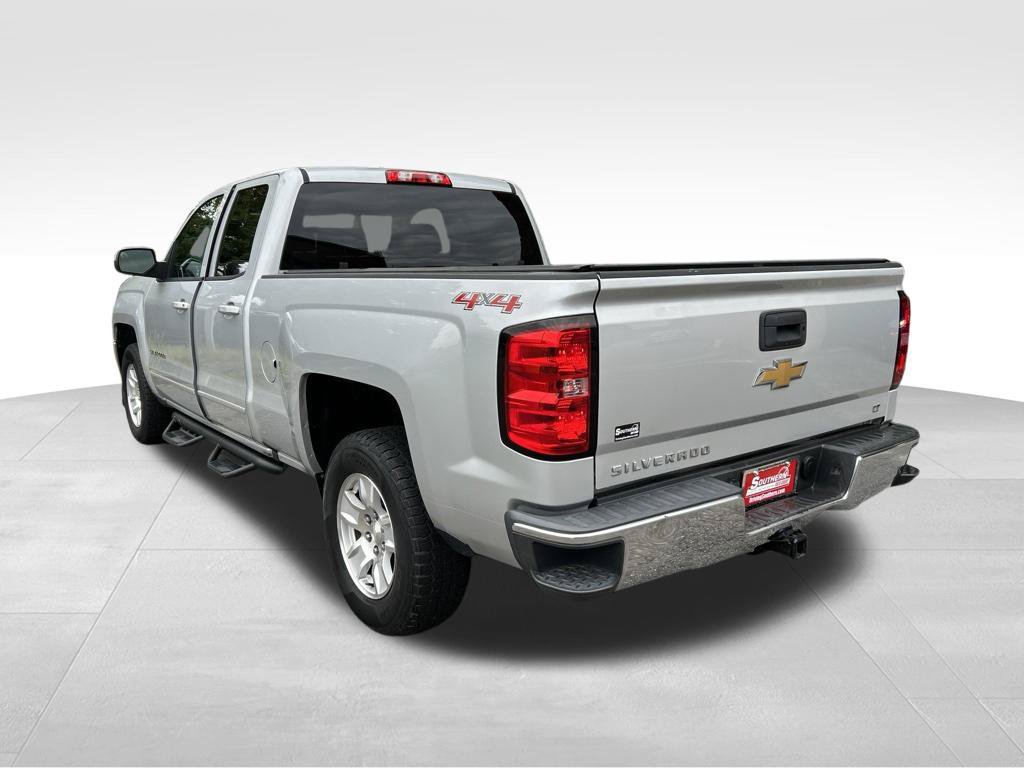 Used 2017 Chevrolet Silverado 1500 LT w/ All Star Edition AWD/4WD image 3
