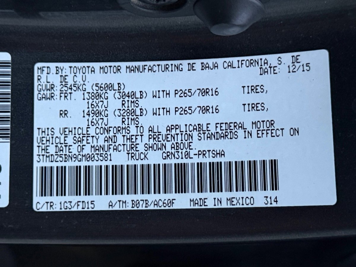 Used 2016 Toyota Tacoma TRD Off-Road w/ Towing Package AWD/4WD image 34