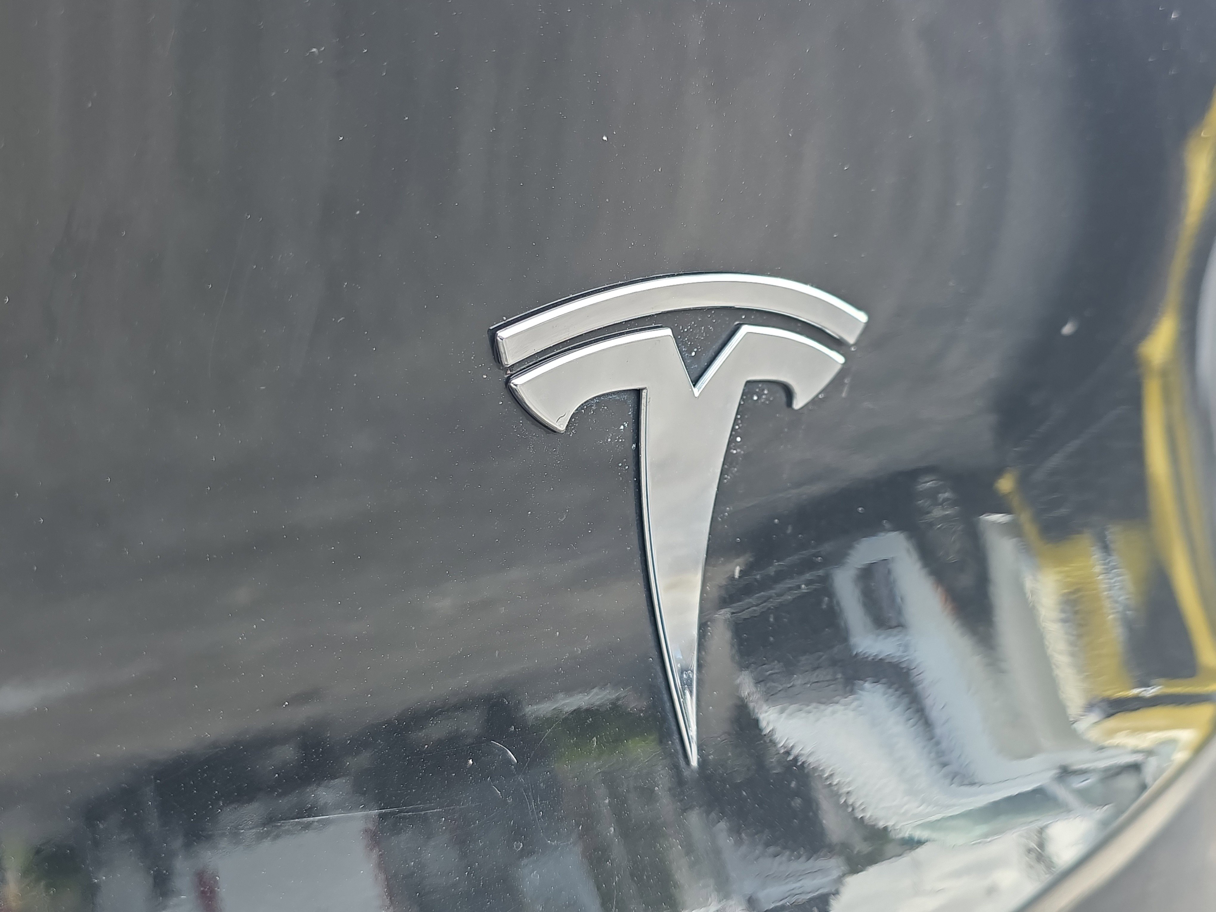 Used 2021 Tesla Model Y Long Range image 9