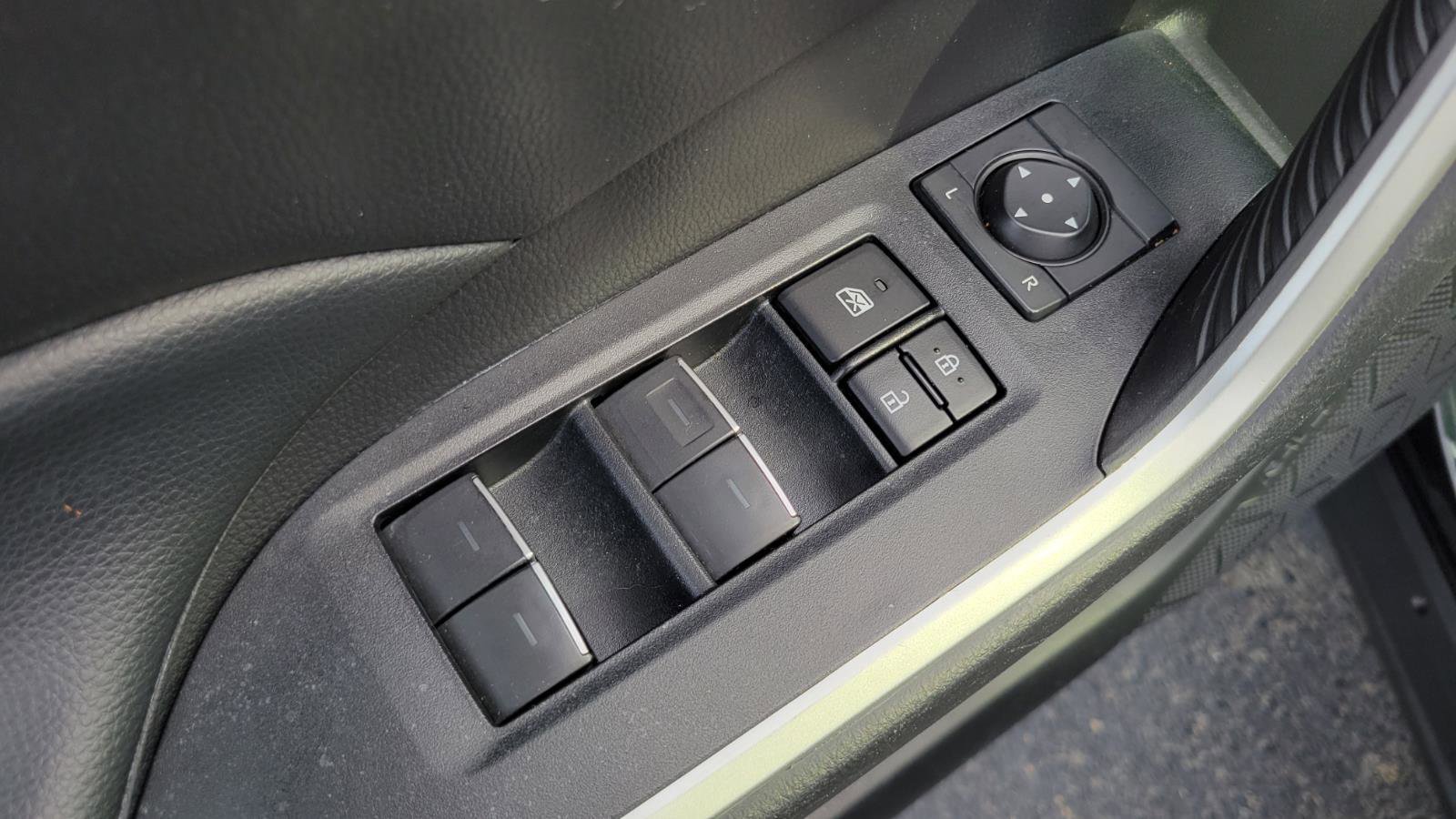 Used 2023 Toyota RAV4 XLE w/ Convenience Package image 18