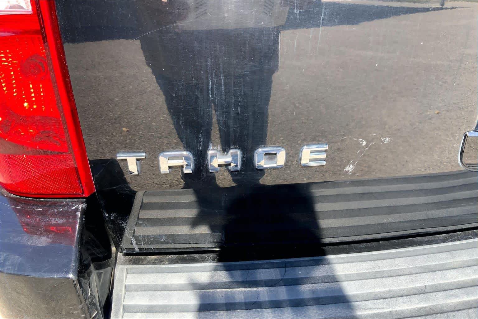 Used 2011 Chevrolet Tahoe LTZ AWD/4WD image 9