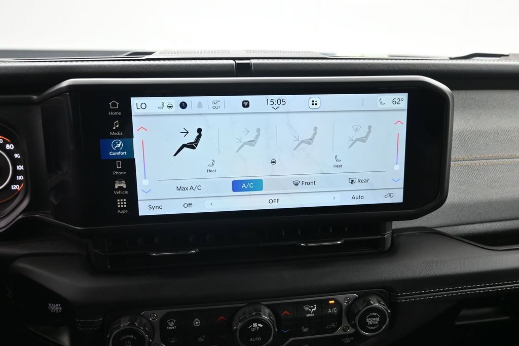 Used 2025 Jeep Wrangler Unlimited Sahara AWD/4WD image 16