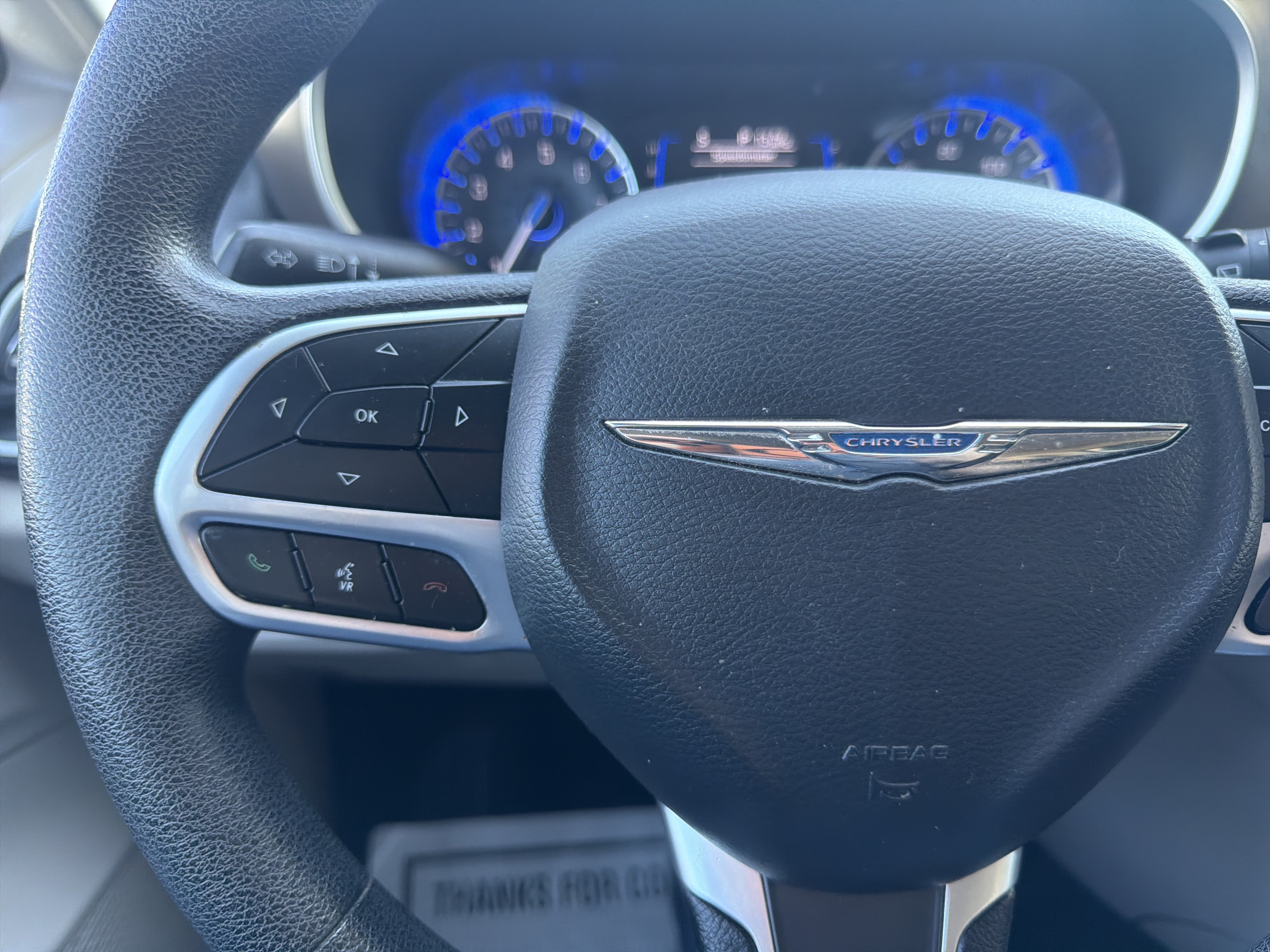 Used 2020 Chrysler Voyager LX FWD image 16