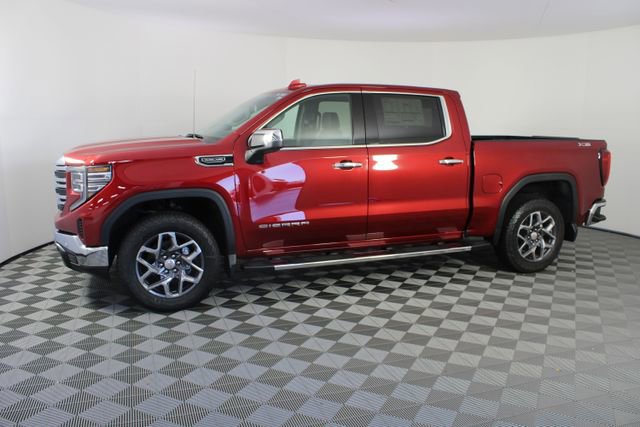 New 2026 GMC Sierra 1500 SLT image 2