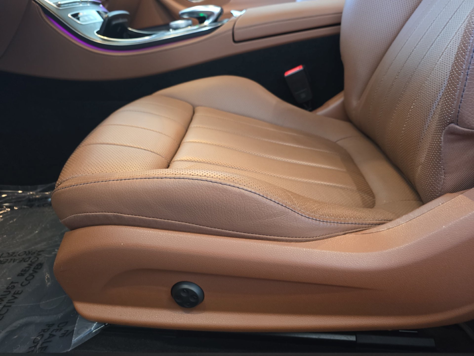 Used 2023 Mercedes-Benz E 450 4MATIC Cabriolet image 28