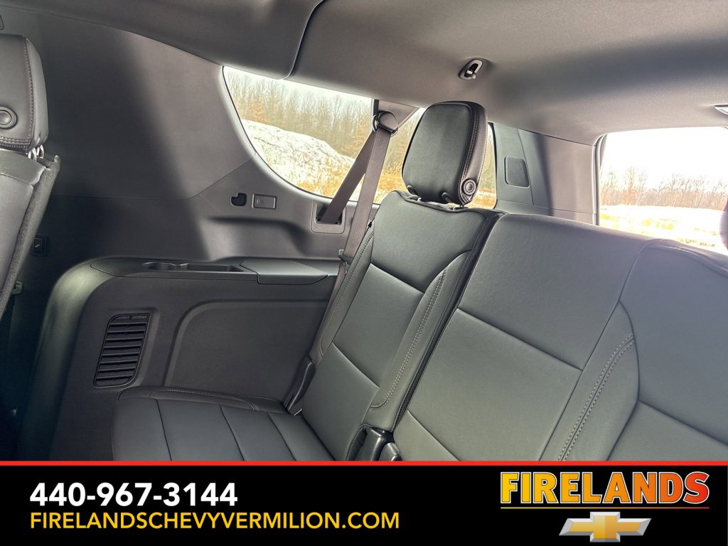 Used 2025 Chevrolet Suburban High Country image 57