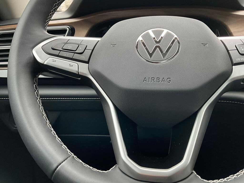 New 2026 Volkswagen Atlas SE image 26