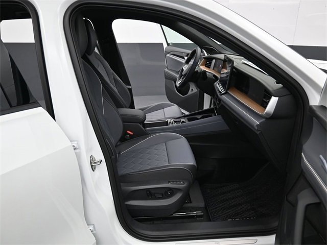 New 2026 Volkswagen Tiguan SEL R-Line image 14