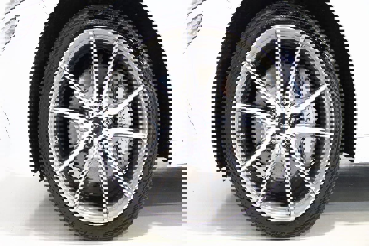 Used 2024 Genesis G70 2.5T image 70