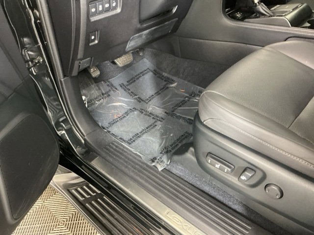 Used 2023 Lexus GX 460 Premium image 15