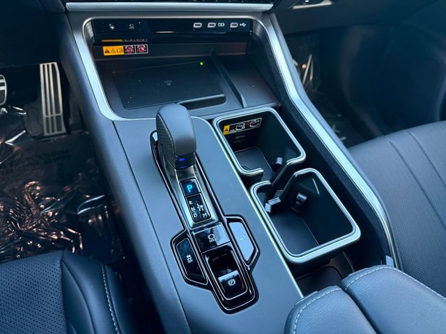 New 2026 Lexus TX 500h AWD image 18