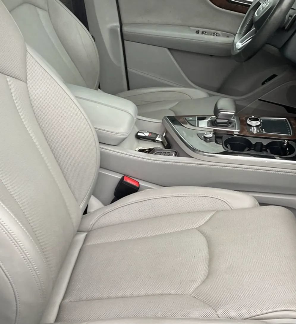 Used 2018 Audi Q7 3.0T Prestige w/ Prestige Package AWD/4WD image 7
