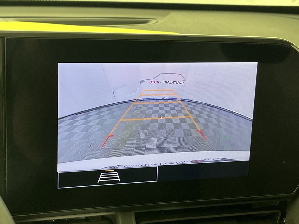 Used 2025 Chevrolet Trax LS w/ LS Convenience Package image 17