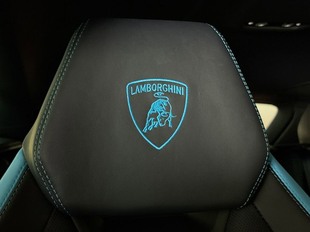 Used 2025 Lamborghini Urus SE image 84