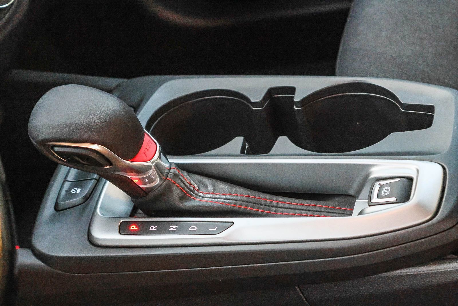 Used 2025 Chevrolet Trax RS image 29