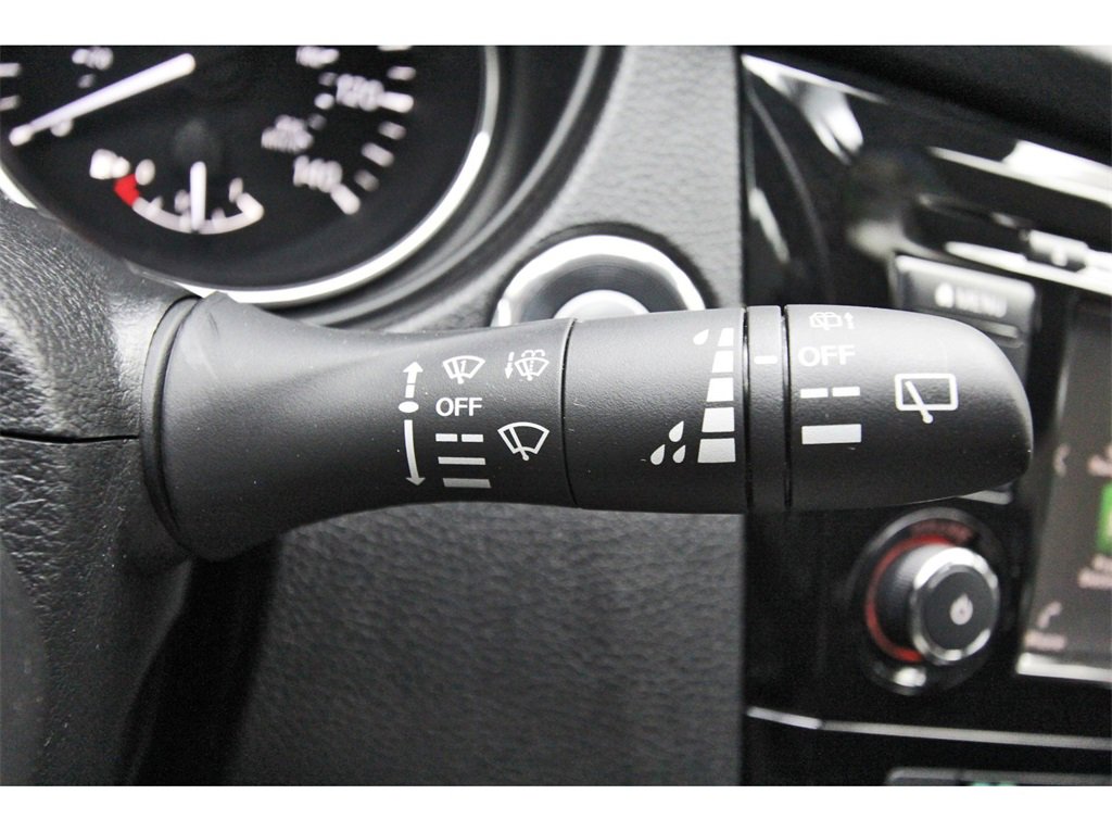 Certified 2022 Nissan Rogue Sport SL image 16