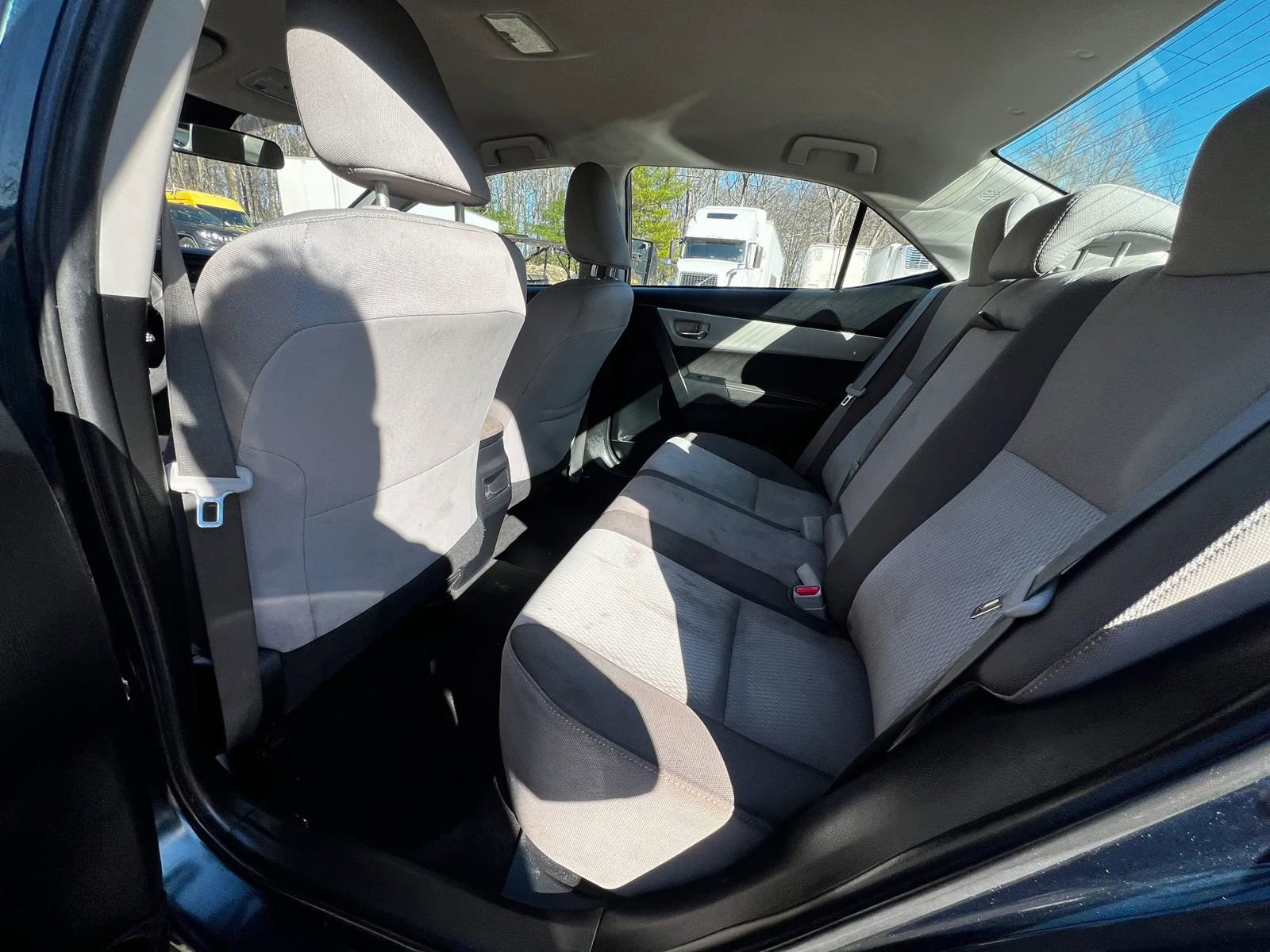 Used 2019 Toyota Corolla LE image 9