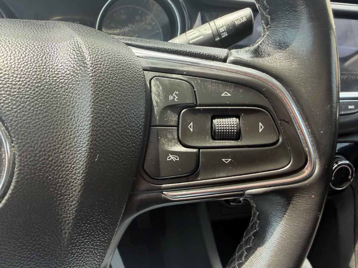 Used 2021 Buick Encore GX Preferred FWD image 30