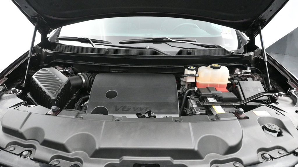 Used 2023 Chevrolet Traverse Premier FWD image 17