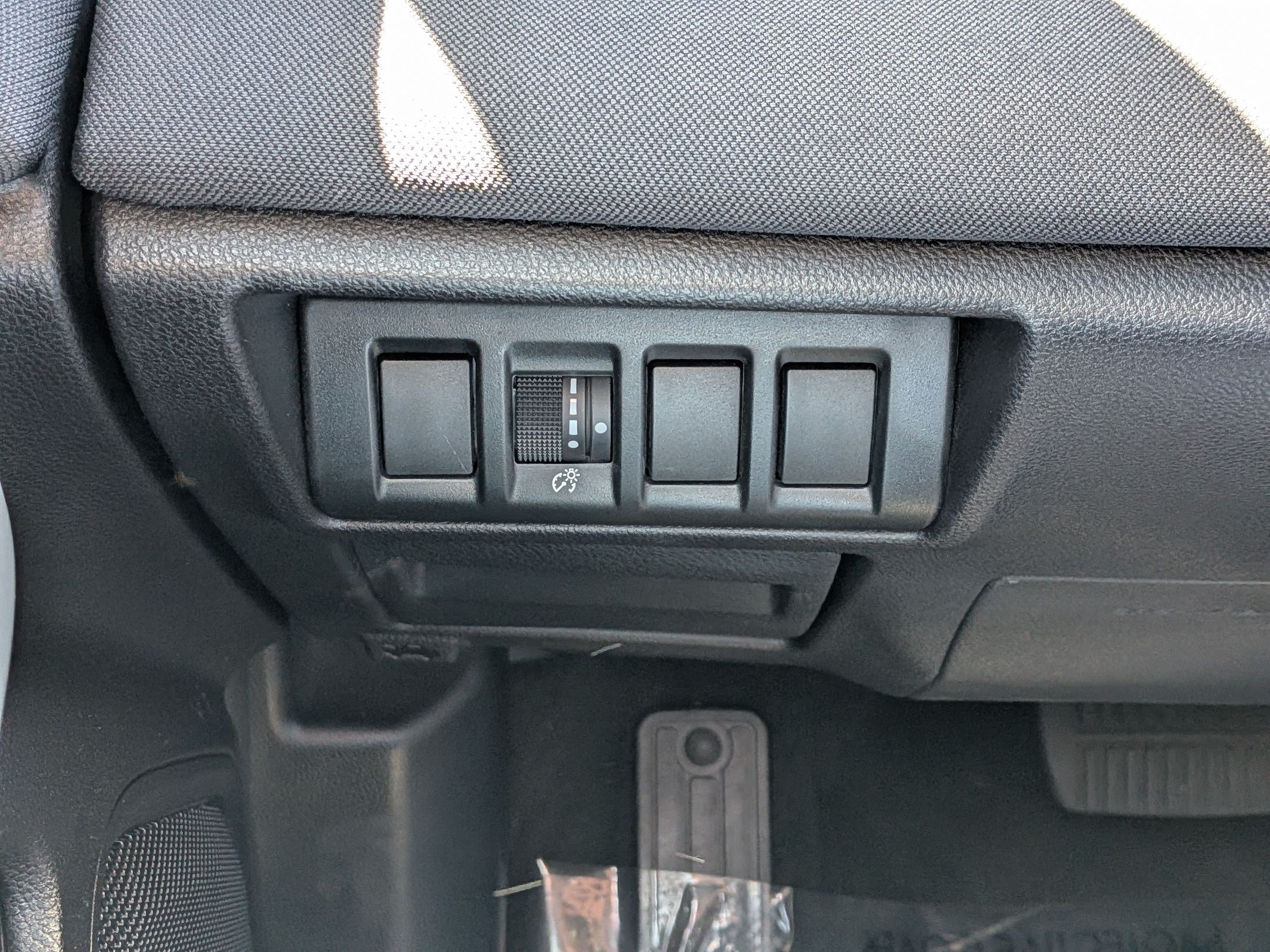 Used 2024 Subaru Outback Premium AWD/4WD image 23