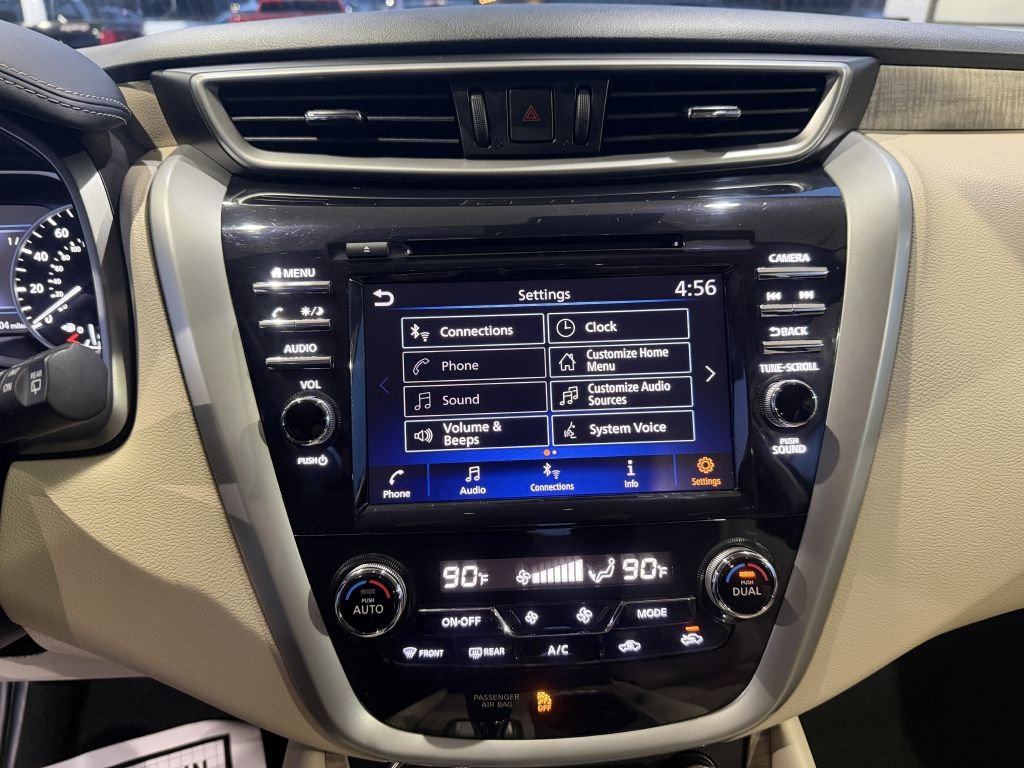 Used 2020 Nissan Murano SV image 16