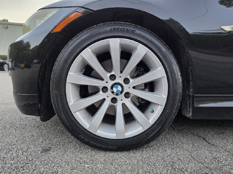 Used 2009 BMW 328i Sedan RWD image 12