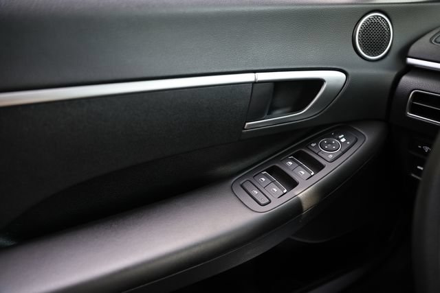 Used 2023 Hyundai Sonata SE FWD image 15
