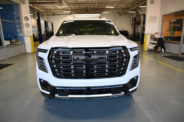 New 2026 GMC Yukon XL Denali Ultimate AWD/4WD image 2