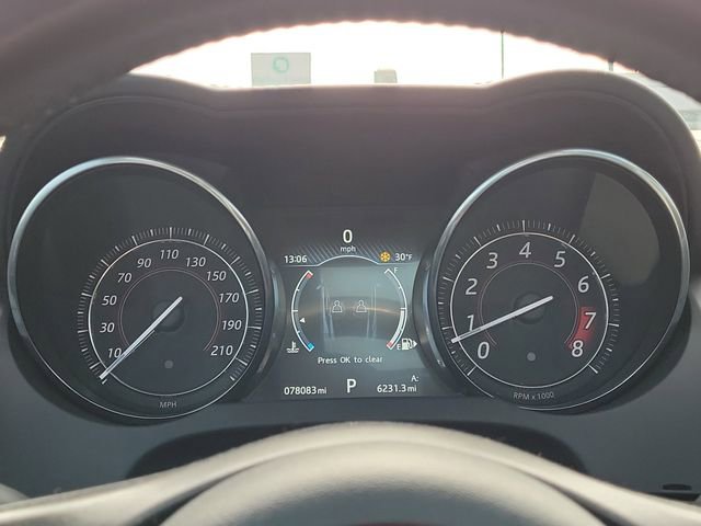 Used 2016 Jaguar F-TYPE R image 25