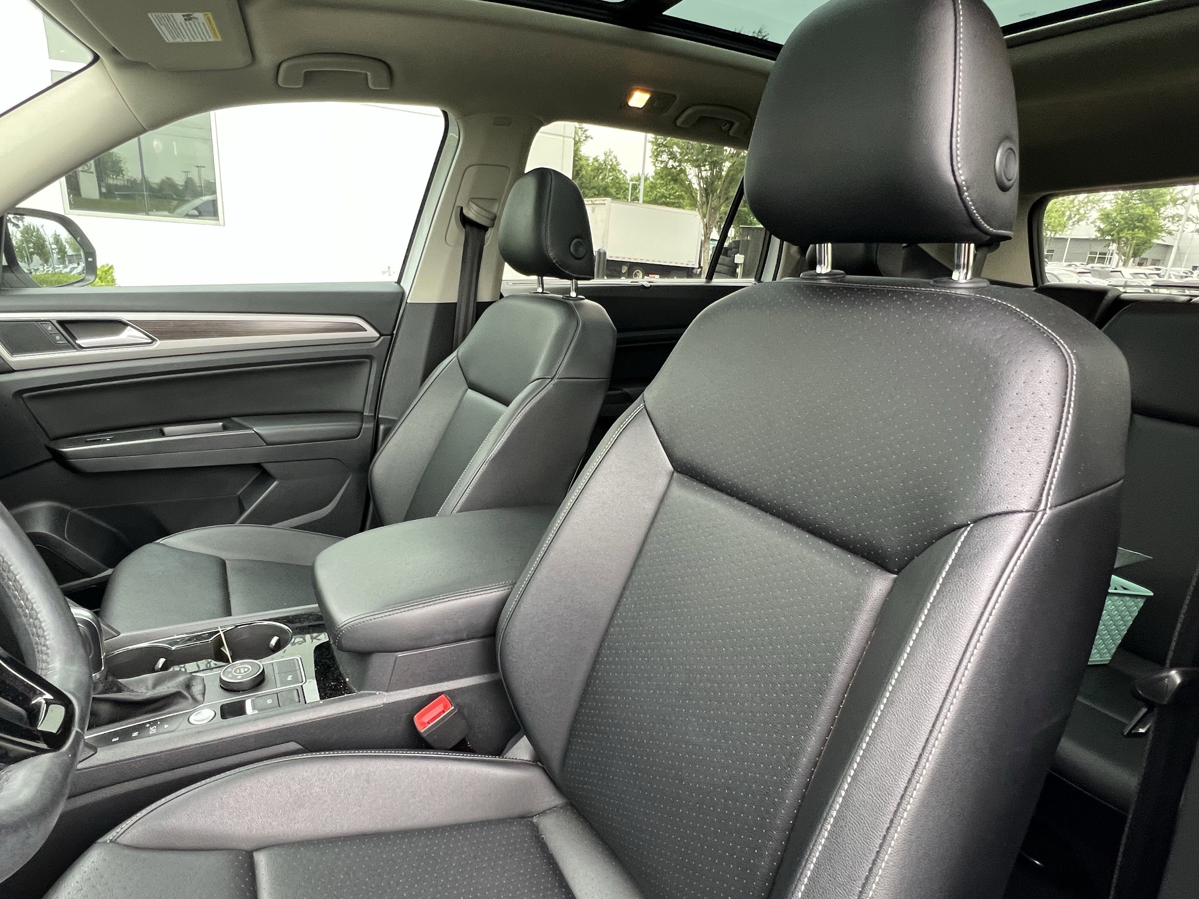 Used 2019 Volkswagen Atlas SEL AWD/4WD image 16
