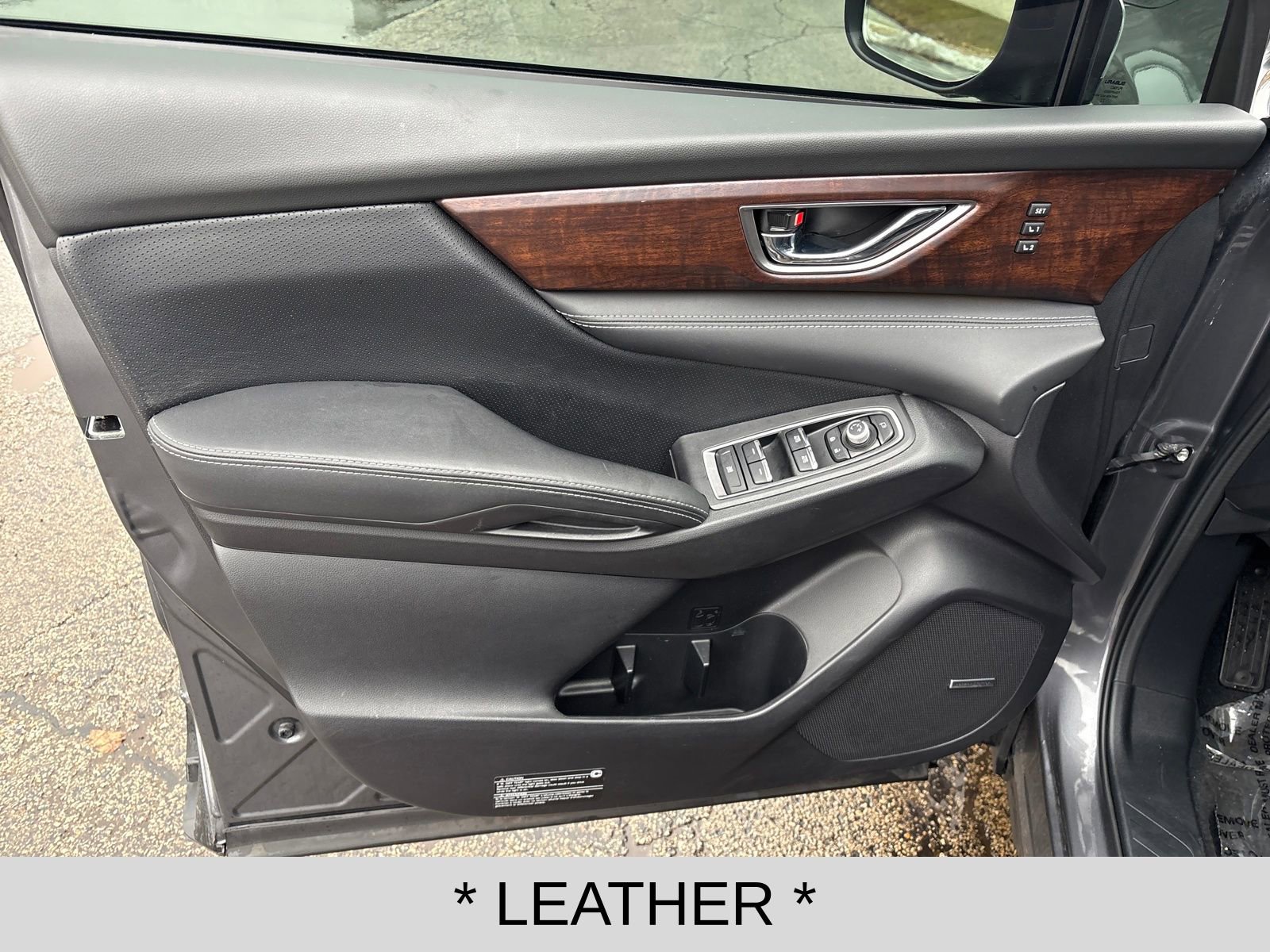 Used 2023 Subaru Ascent Touring image 10