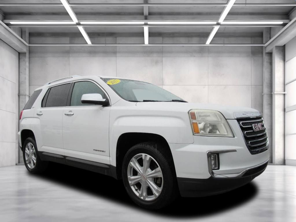 Used 2017 GMC Terrain SLT image 1