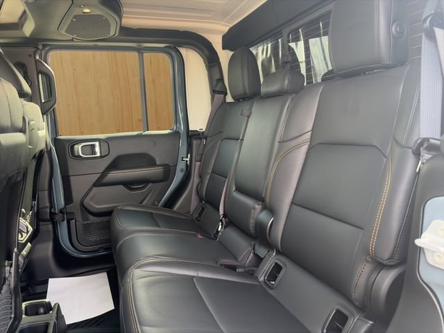 Used 2025 Jeep Gladiator Sport AWD/4WD image 30