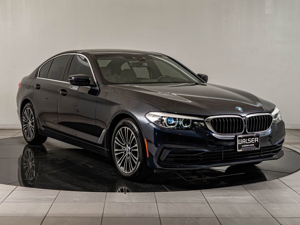 Used 2020 BMW 540i xDrive w/ Premium Package AWD/4WD image 3