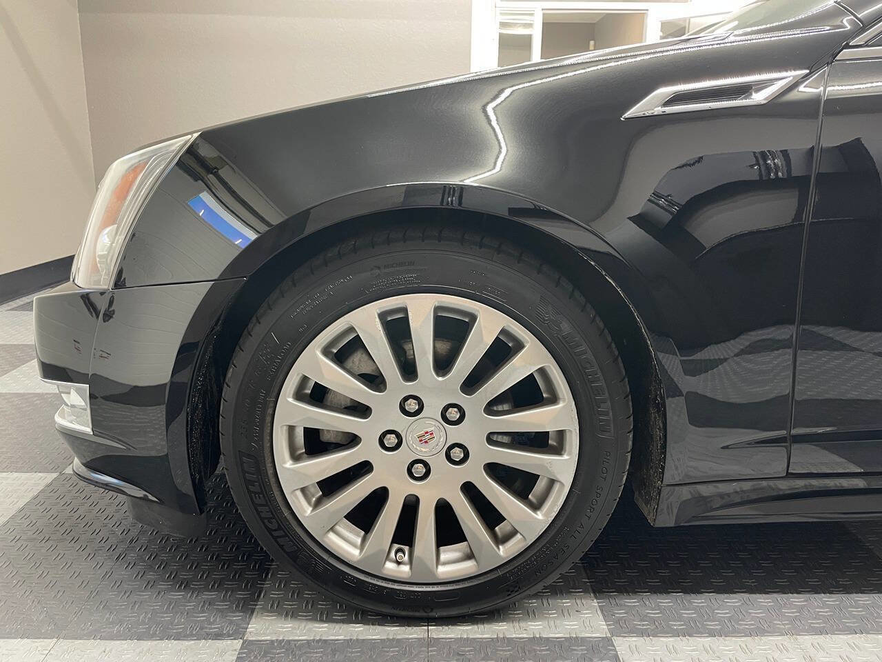 Used 2013 Cadillac CTS Performance w/ Performance Luxury Package AWD/4WD image 9
