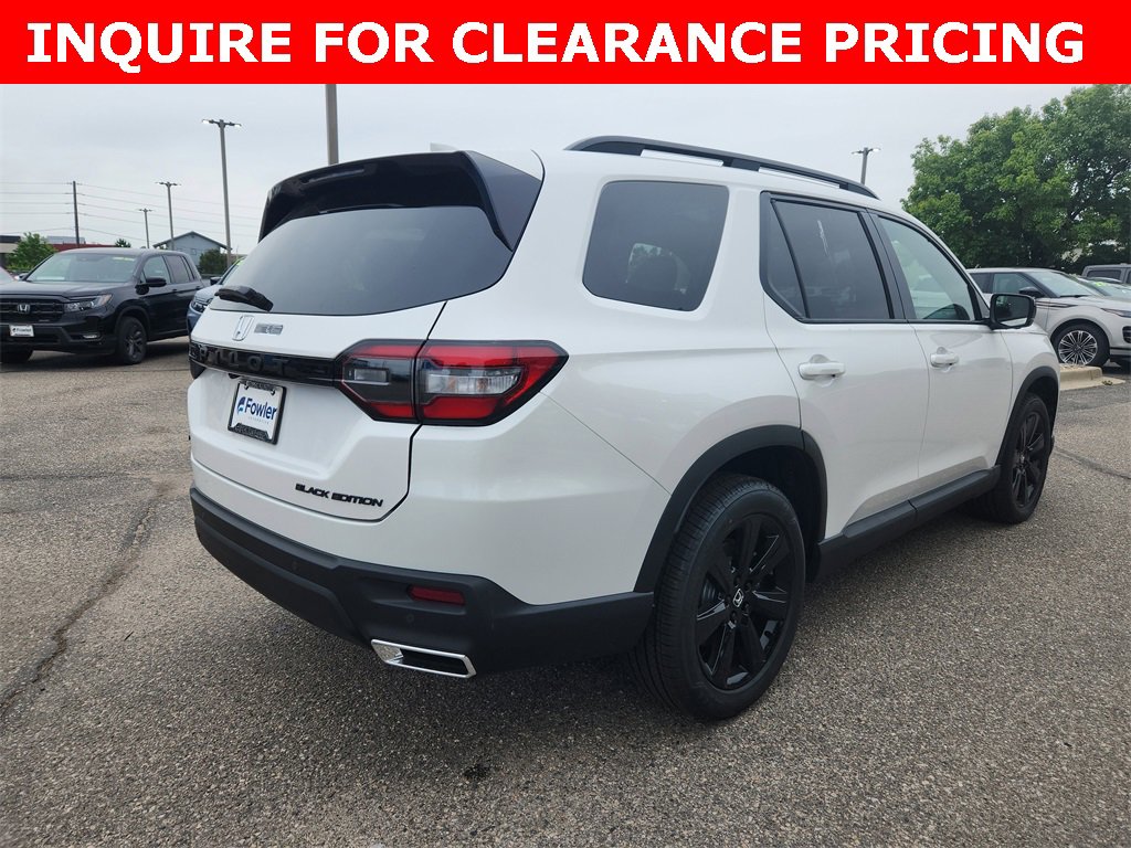 New 2025 Honda Pilot Black Edition image 2