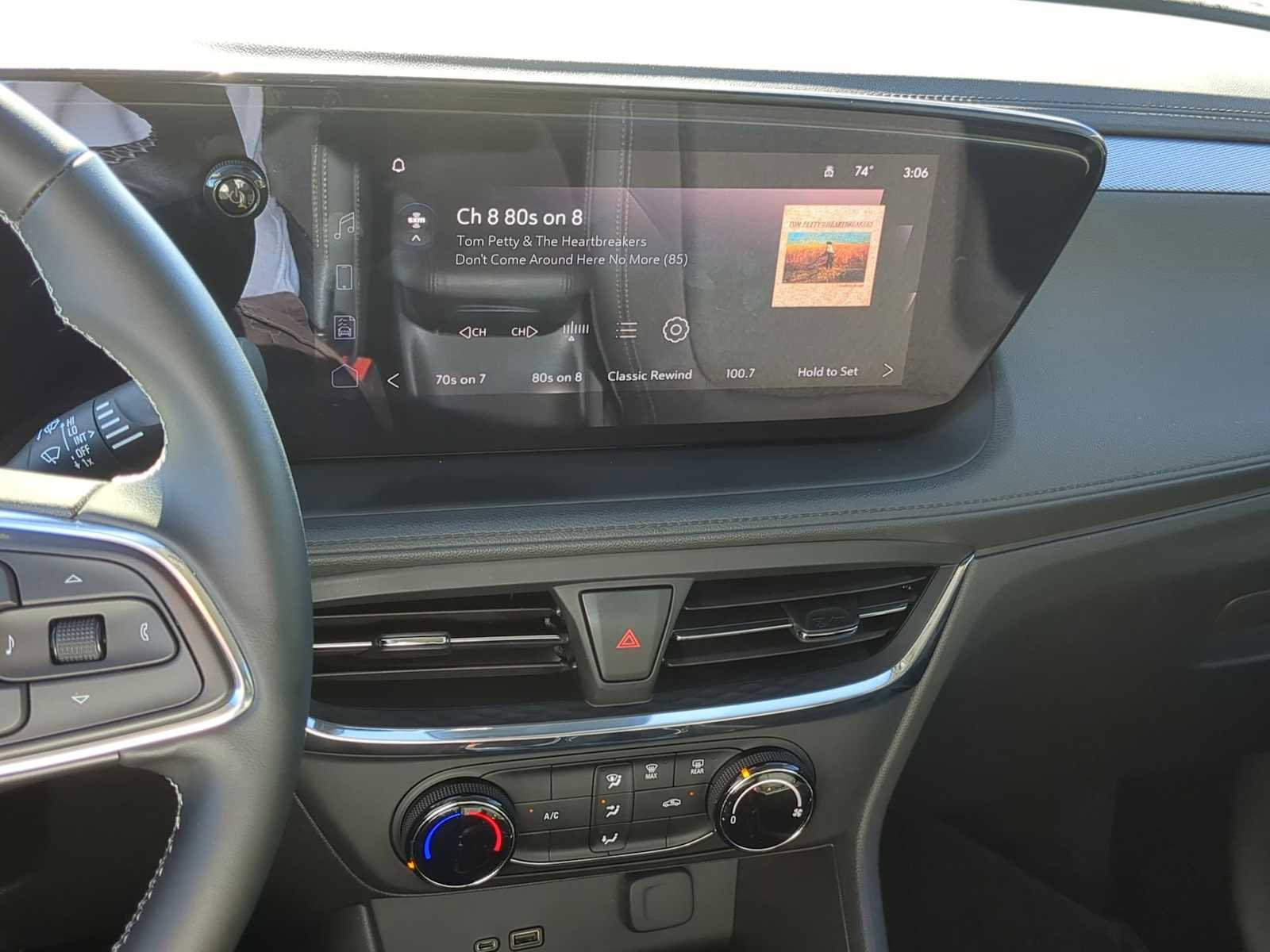 Used 2025 Buick Encore GX Preferred image 18
