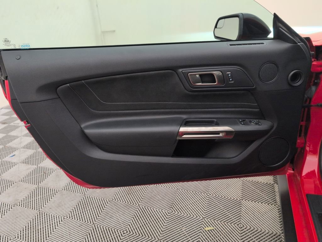 Used 2017 Ford Mustang Shelby GT350 w/ Electronics Package image 36