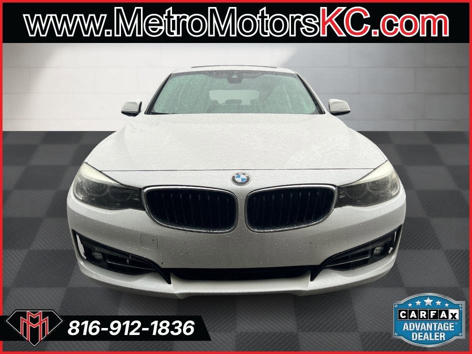 Used 2018 BMW 330i Gran Turismo xDrive image 9