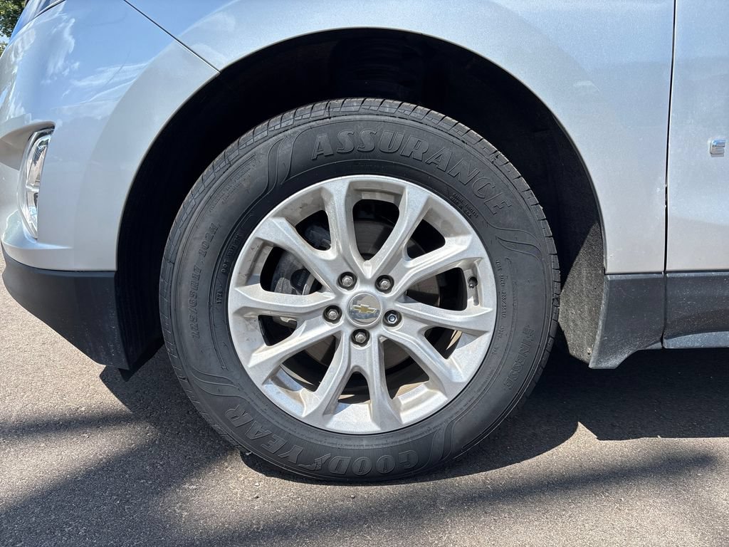 Used 2021 Chevrolet Equinox LS w/ LS Convenience Package AWD/4WD image 10