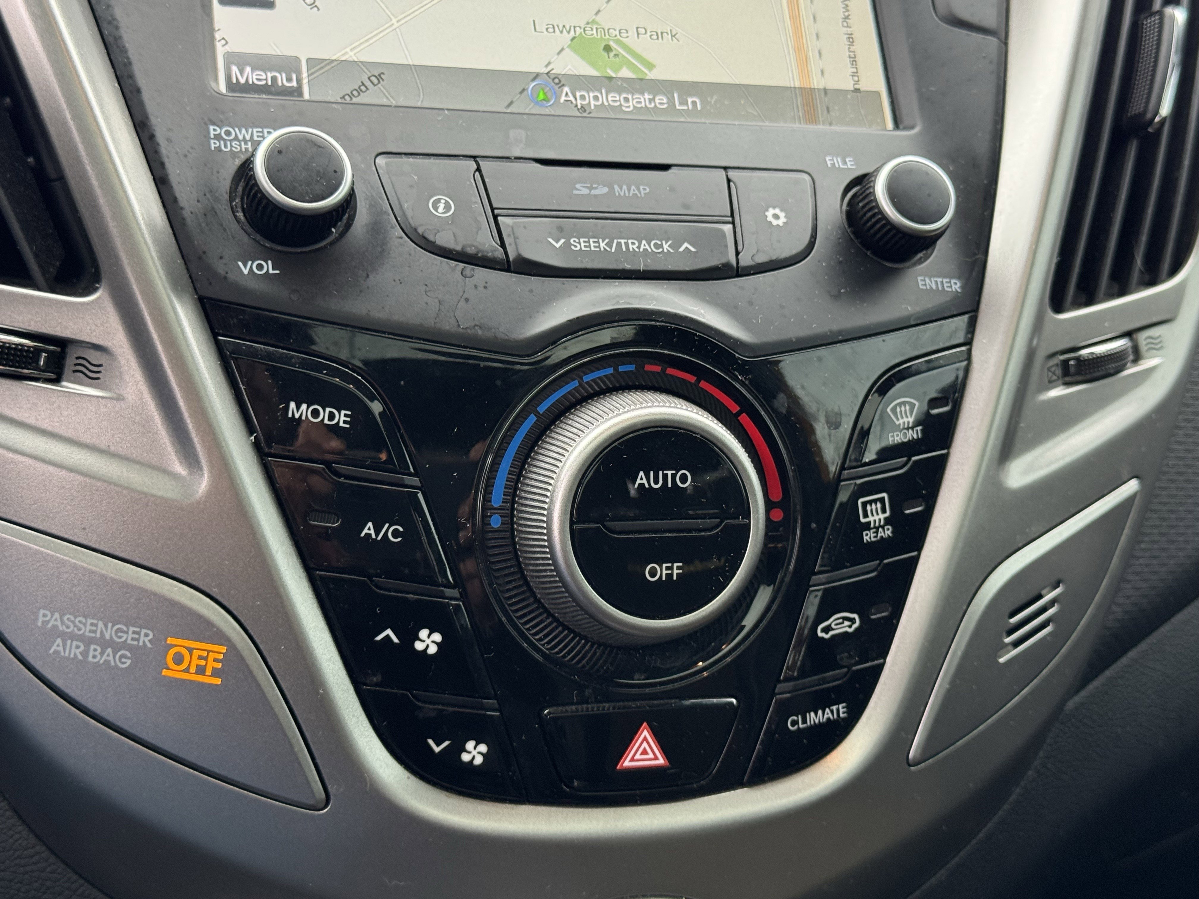 Used 2016 Hyundai Veloster w/ Option Group 02 image 10