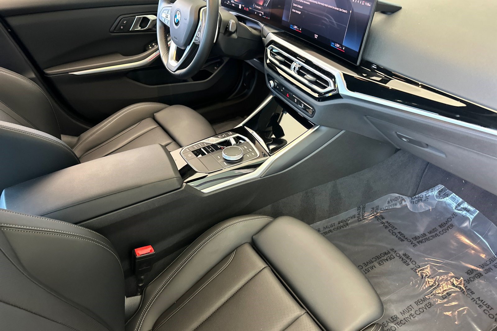Certified 2024 BMW 330i Sedan w/ Convenience Package RWD image 33