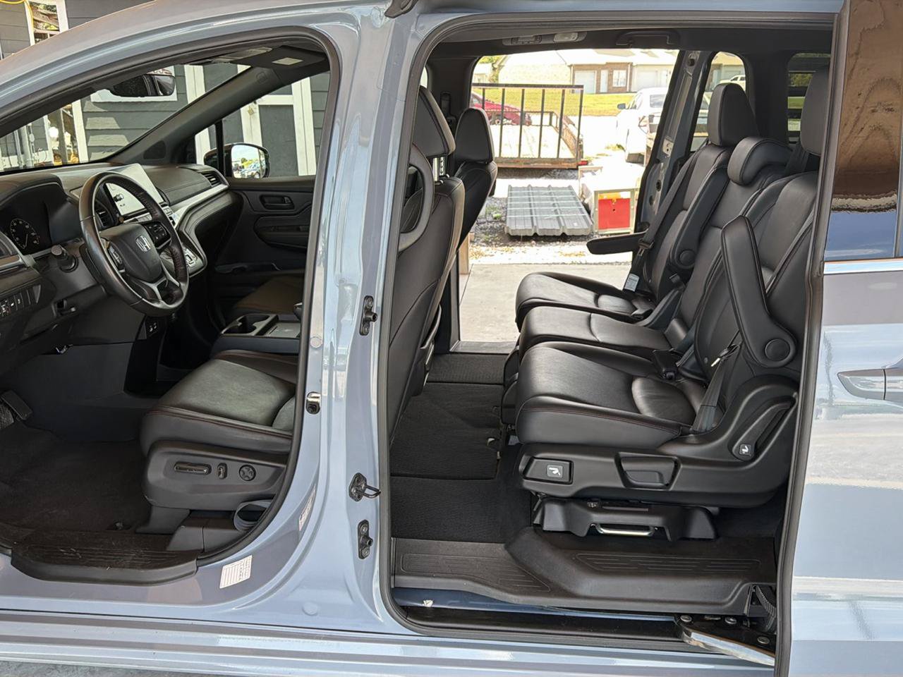 Used 2025 Honda Odyssey Sport-L image 16