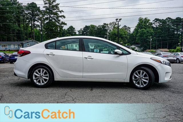 Used 2017 Kia Forte LX w/ LX Popular Package FWD image 2